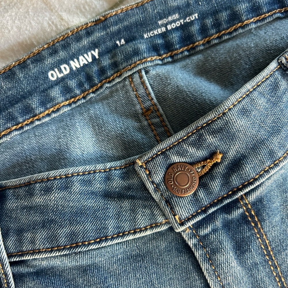 Old Navy Mid-Rise Boot-Cut Jeans